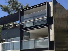 درب شیشه ای